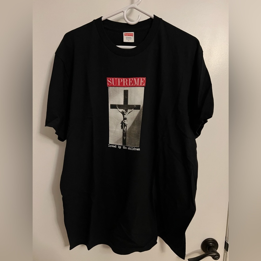 Supreme Tee